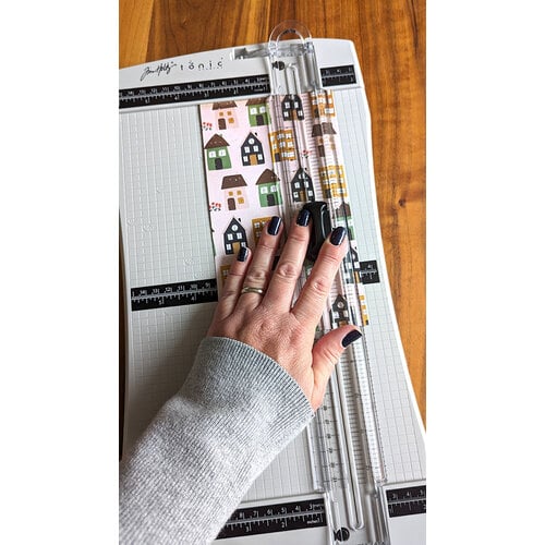 Tonic Studios - Tim Holtz - Precision Craft Trimmer